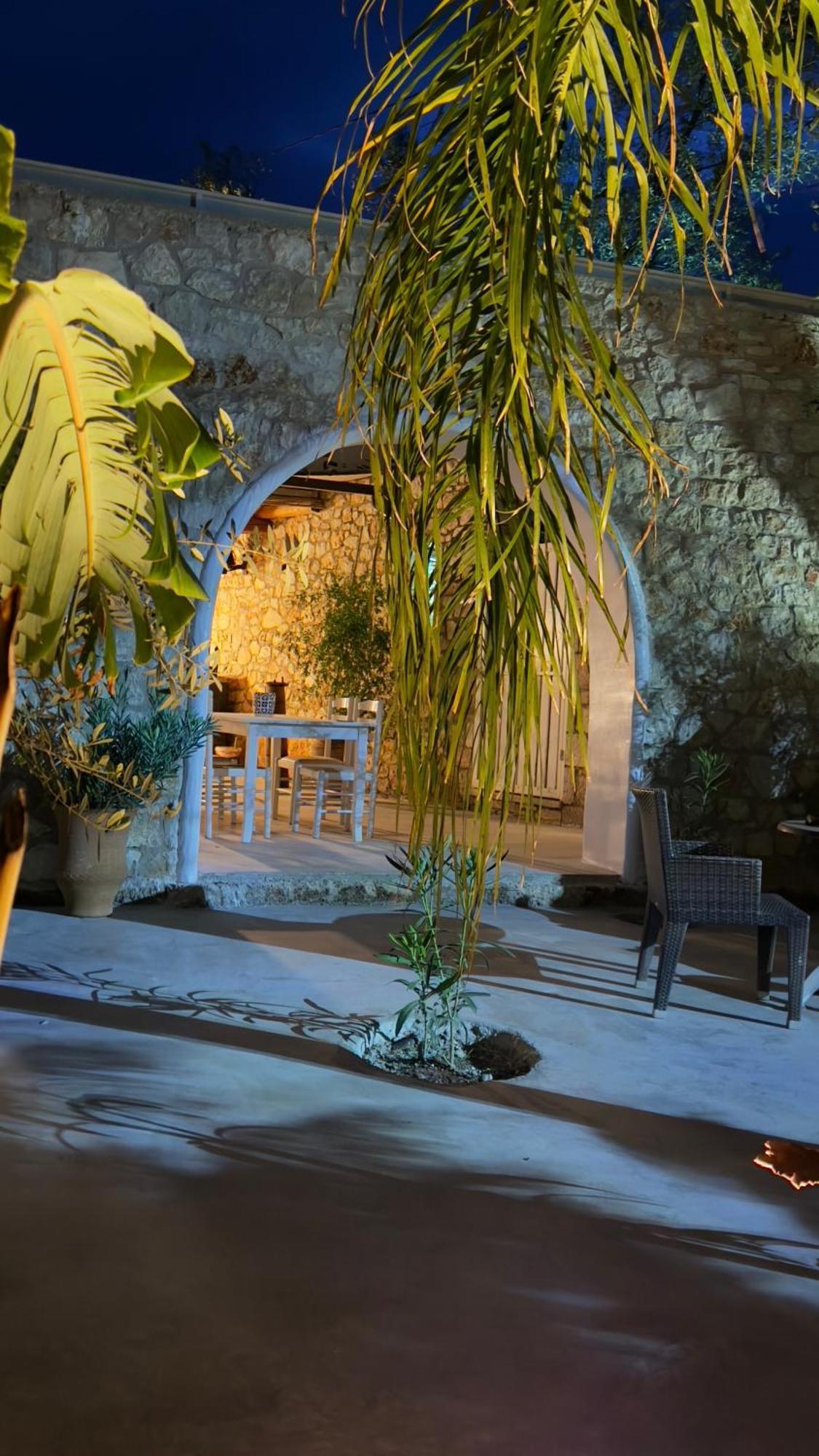 Rida Village Island * Ksamil