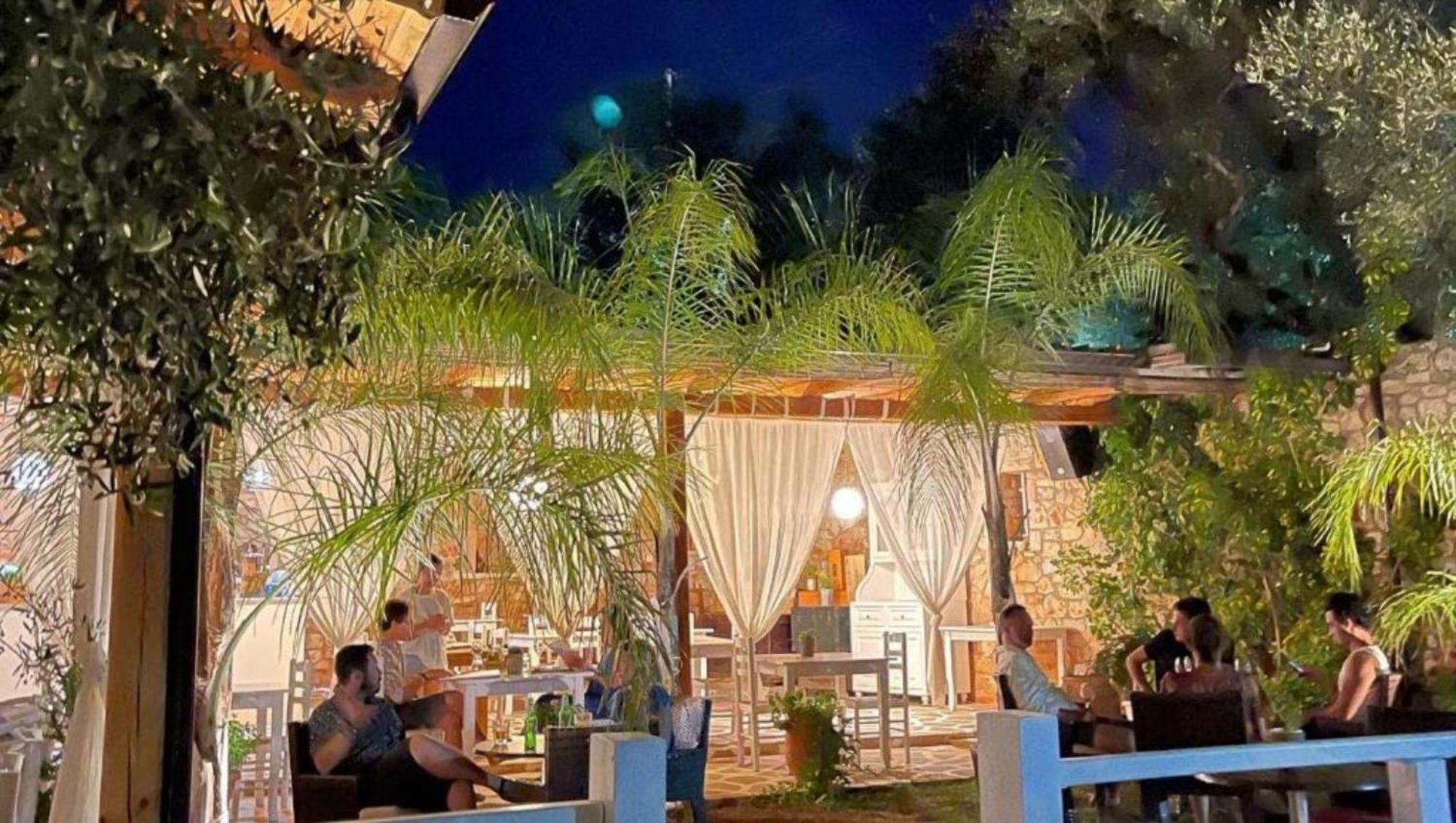 Bed & Breakfast Rida Village Island *